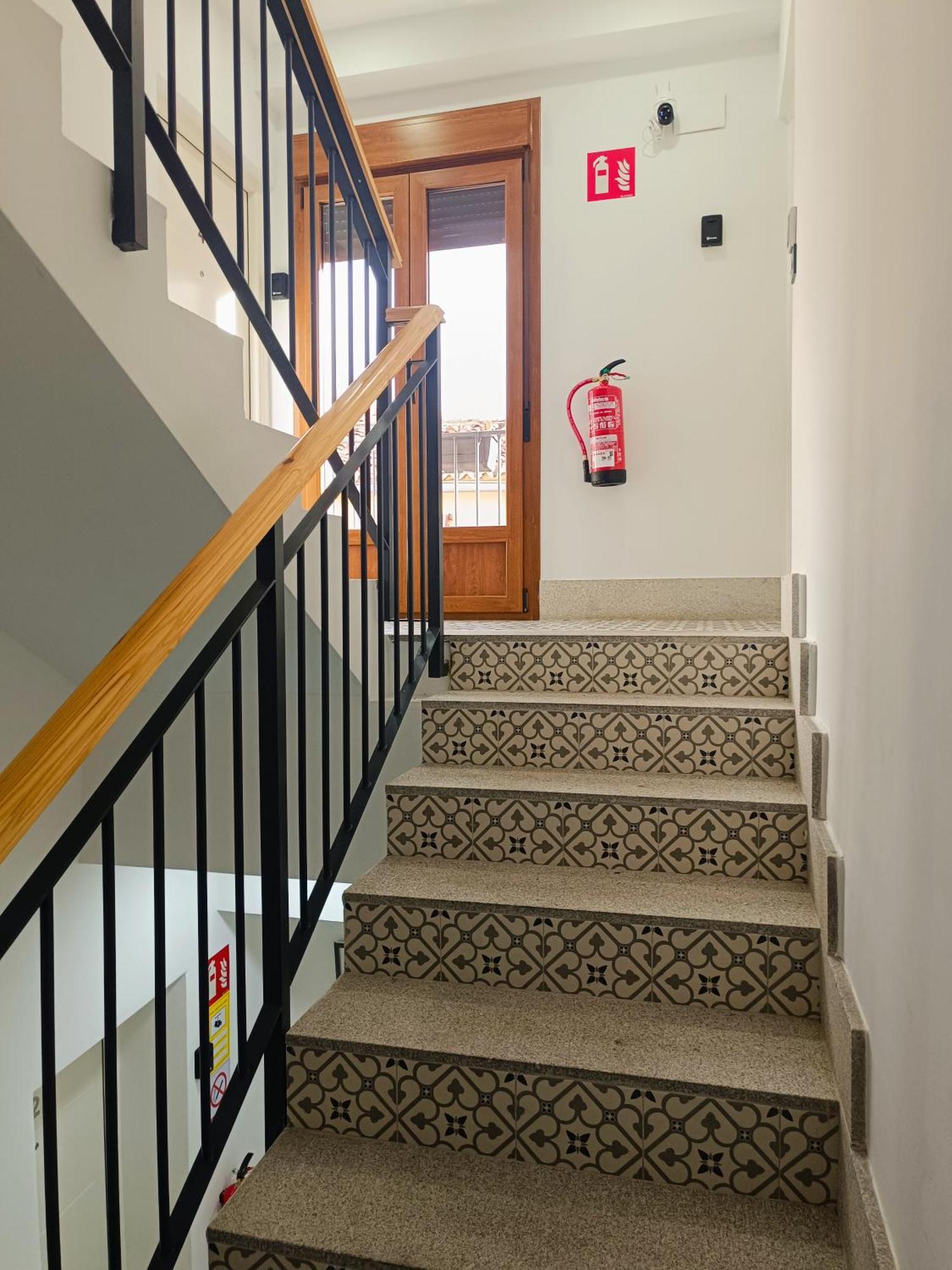 Al-Qazeres Suites Caceres Bagian luar foto