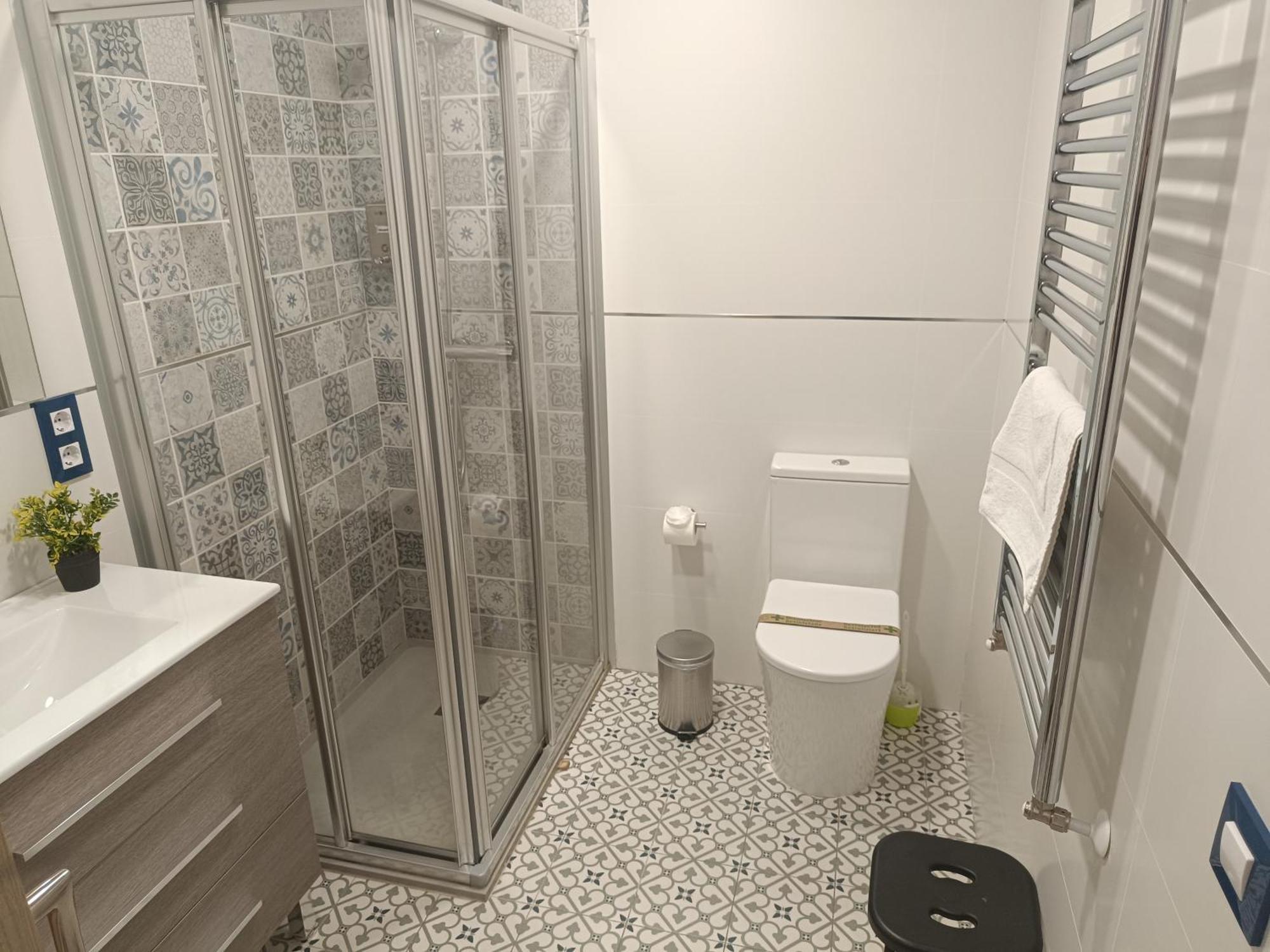 Al-Qazeres Suites Caceres Bagian luar foto