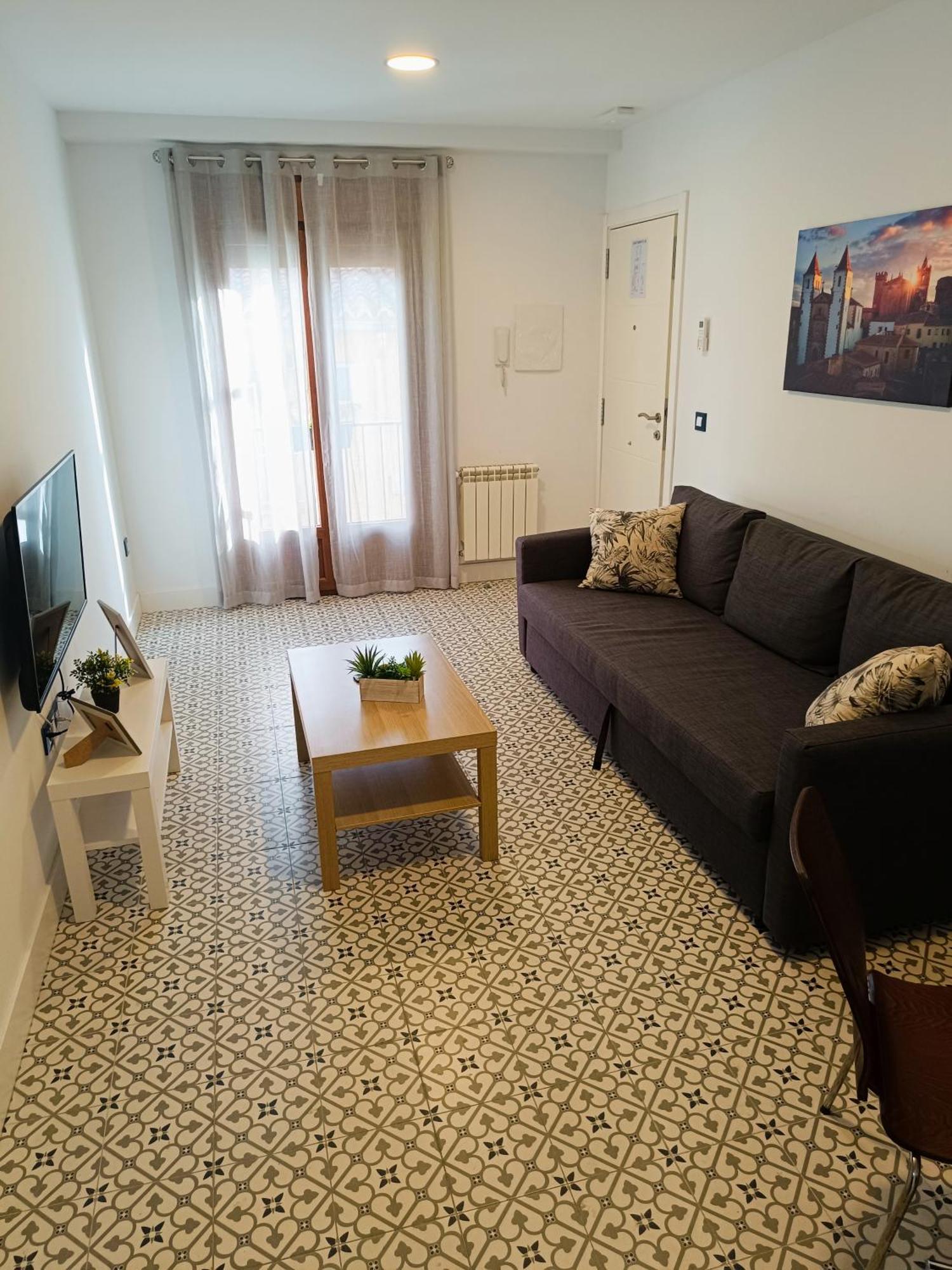 Al-Qazeres Suites Caceres Bagian luar foto